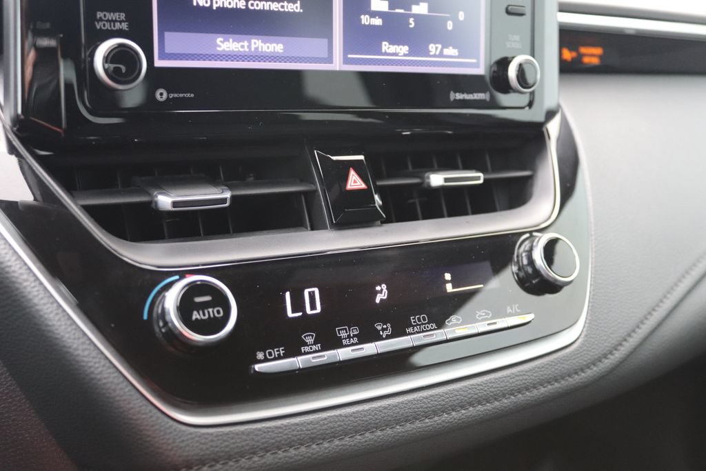 Used 2022 Toyota Corolla SE FWD image 19