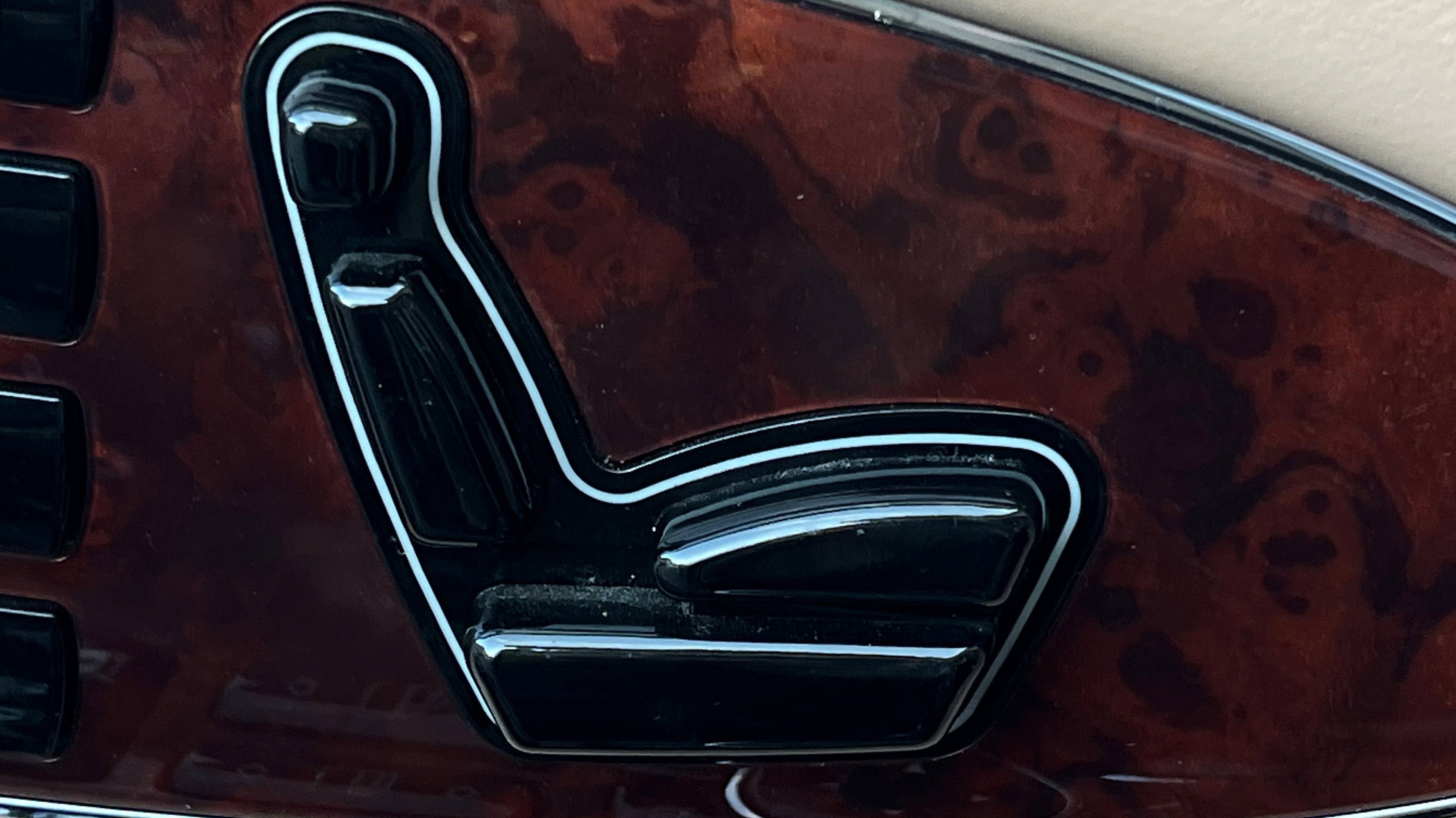 Used 2004 Maybach 57 sedan image 44