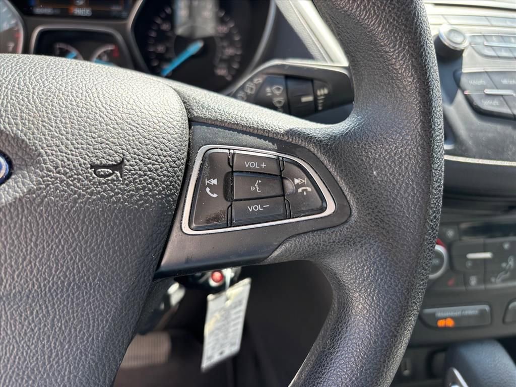 Used 2018 Ford Escape SE image 16