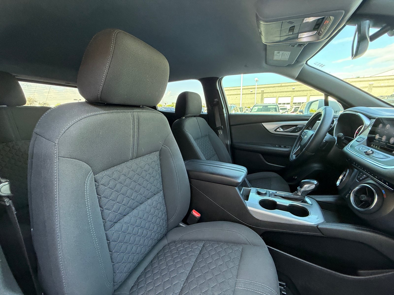 Used 2020 Chevrolet Blazer LT FWD image 19