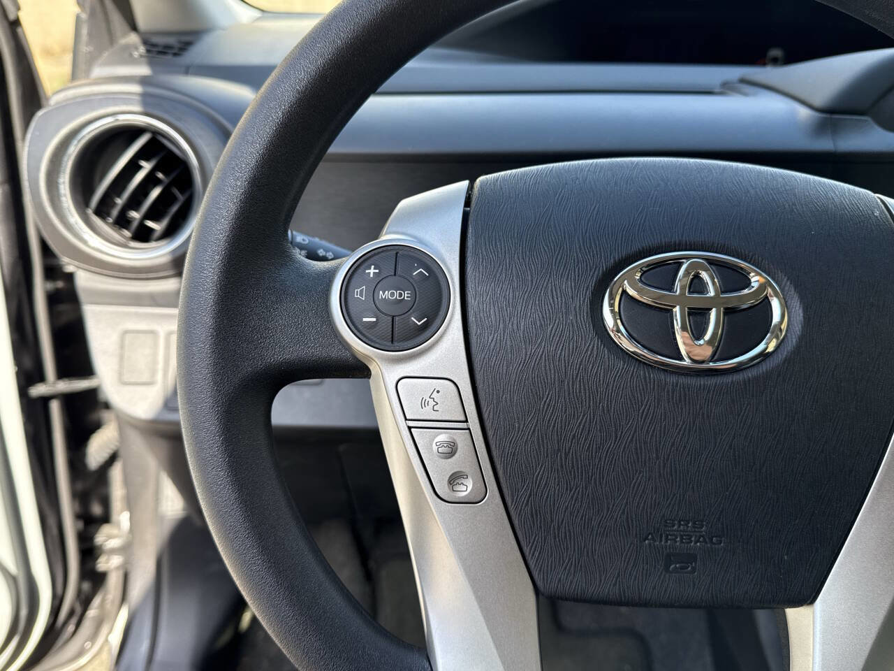 Used 2014 Toyota Prius C Three image 33