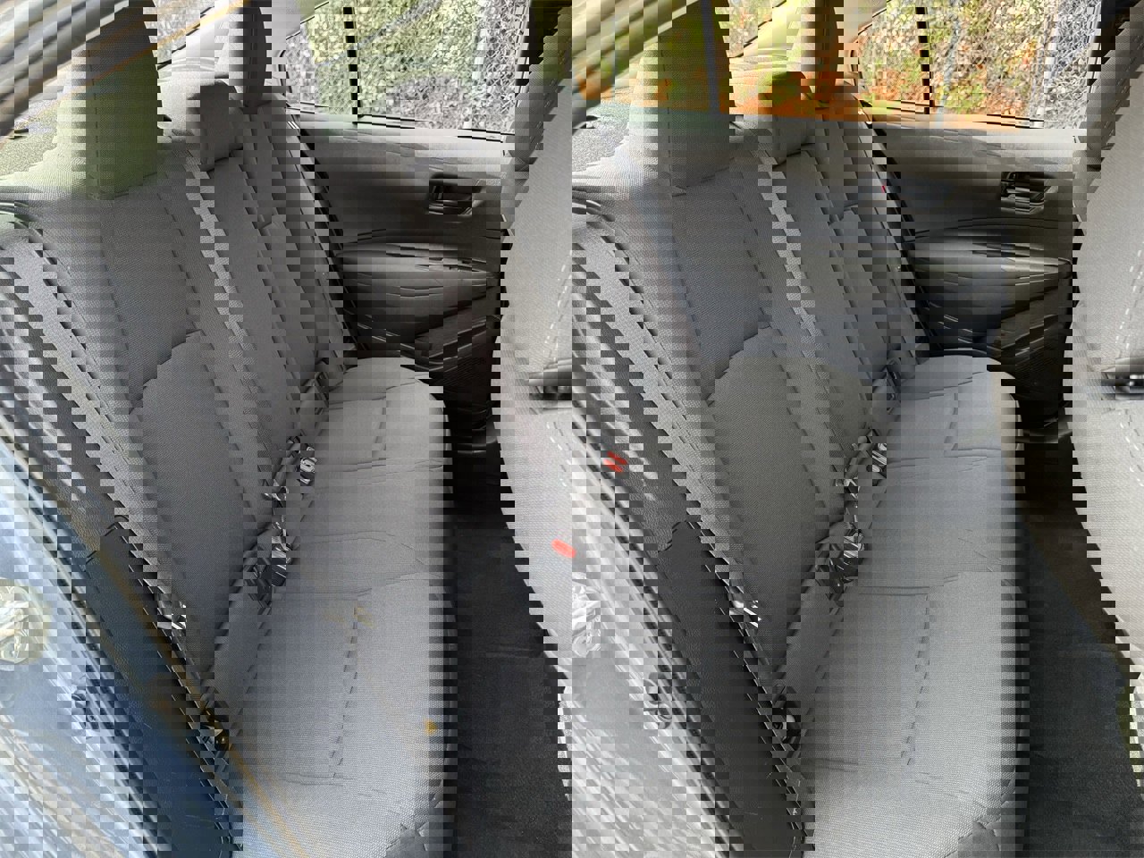 Used 2022 Toyota Corolla LE image 27