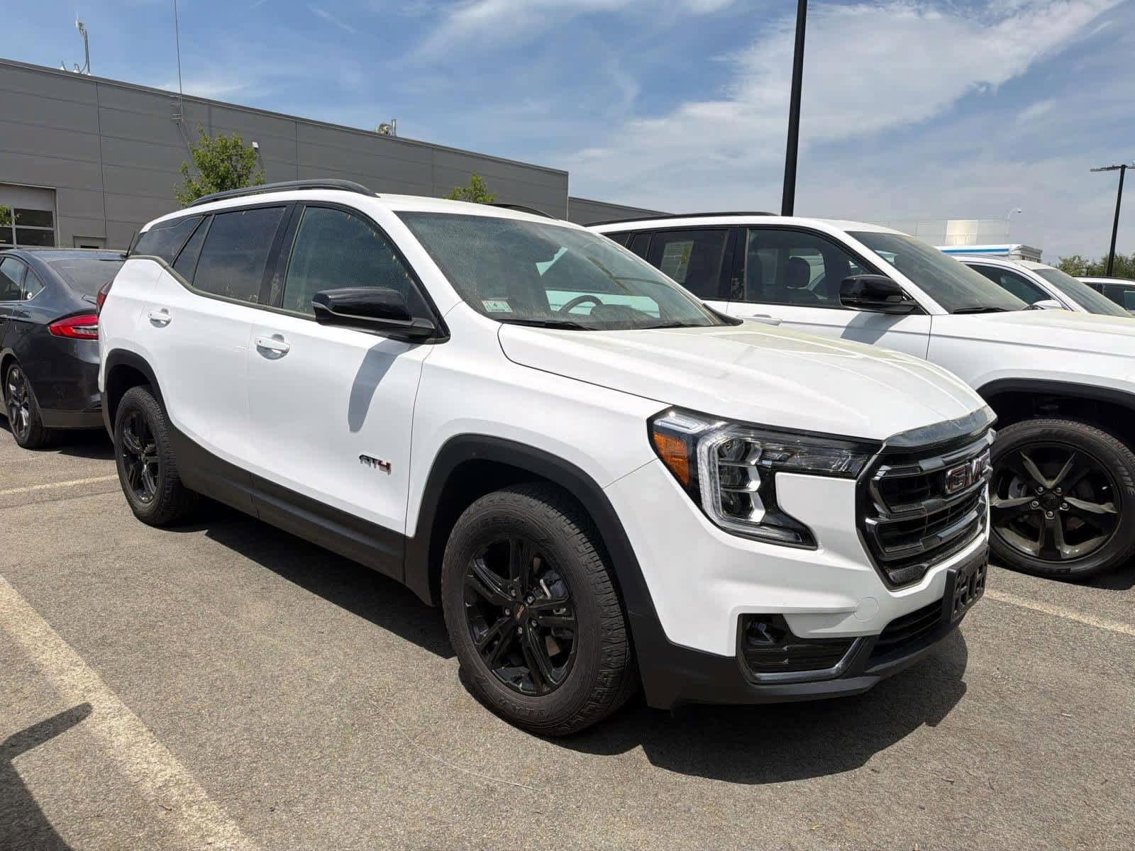 Used 2024 GMC Terrain AT4 AWD/4WD image 1