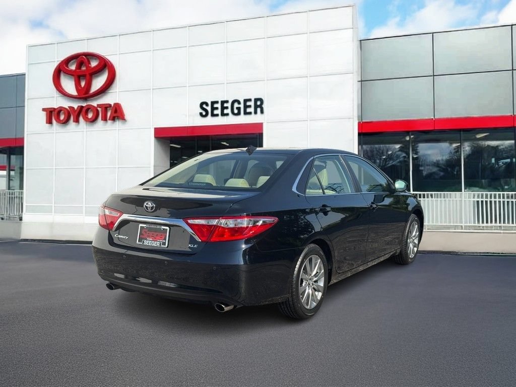 Used 2017 Toyota Camry XLE w/ Advanced Technology Package FWD image 3