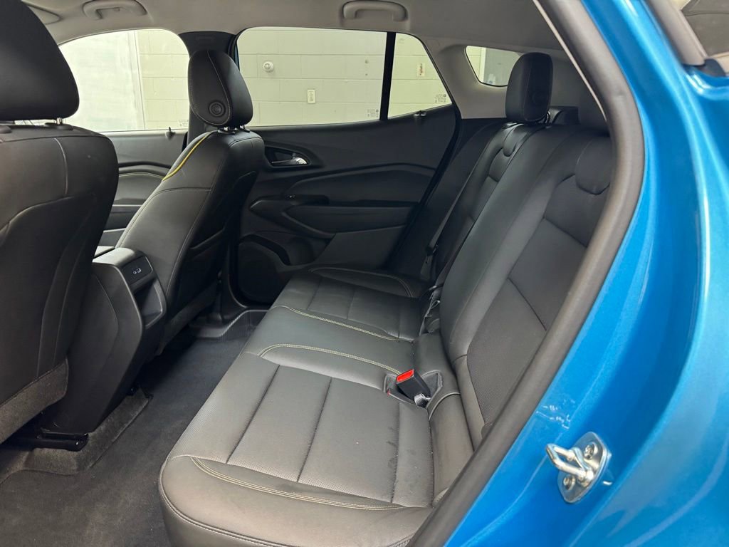 Used 2025 Chevrolet Trax ACTIV w/ Driver Confidence Package FWD image 16