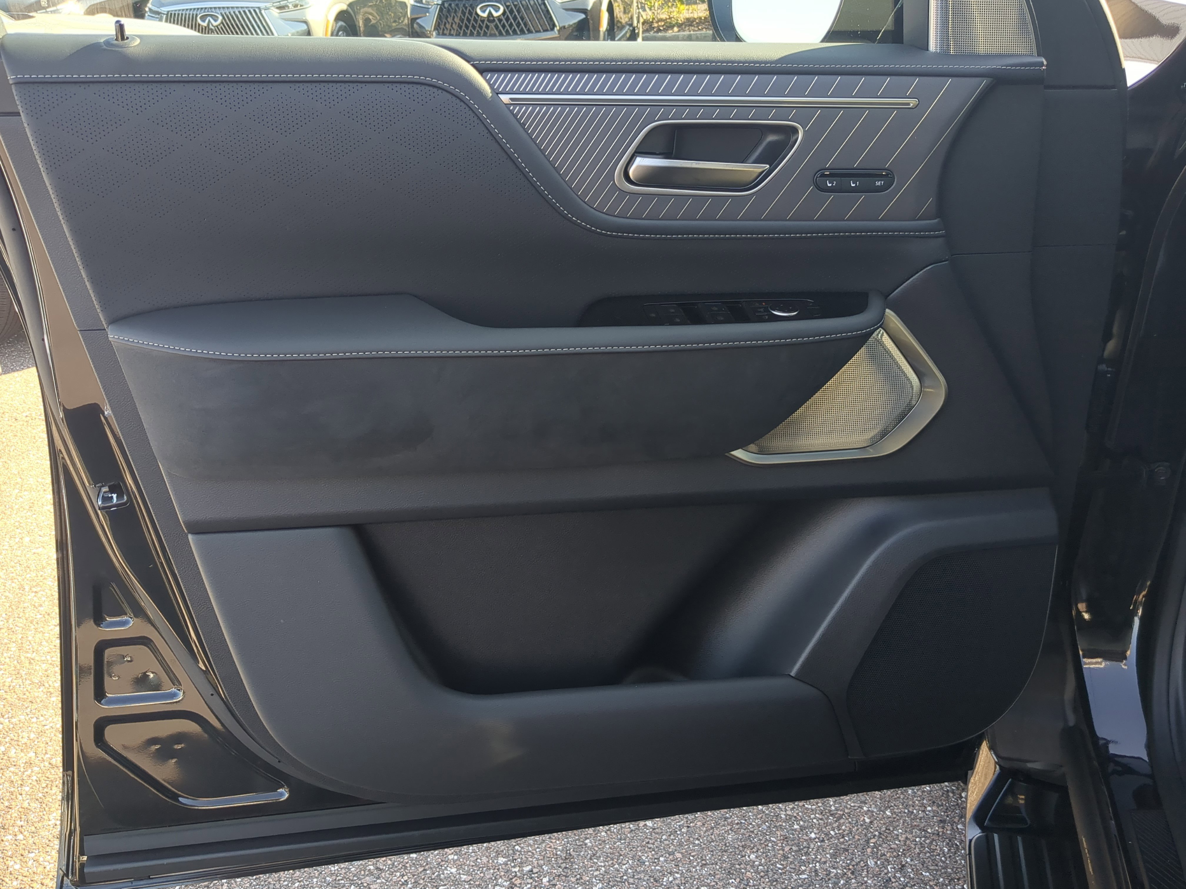 New 2026 INFINITI QX80 Autograph w/ Premium Cargo Package image 20