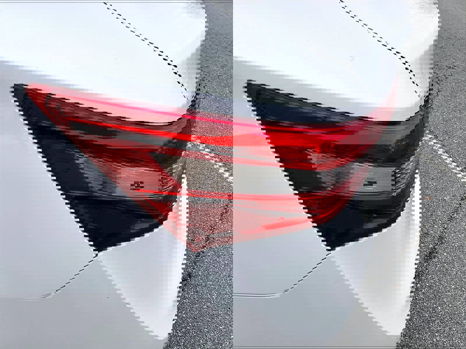 Used 2018 Toyota Avalon Limited image 34