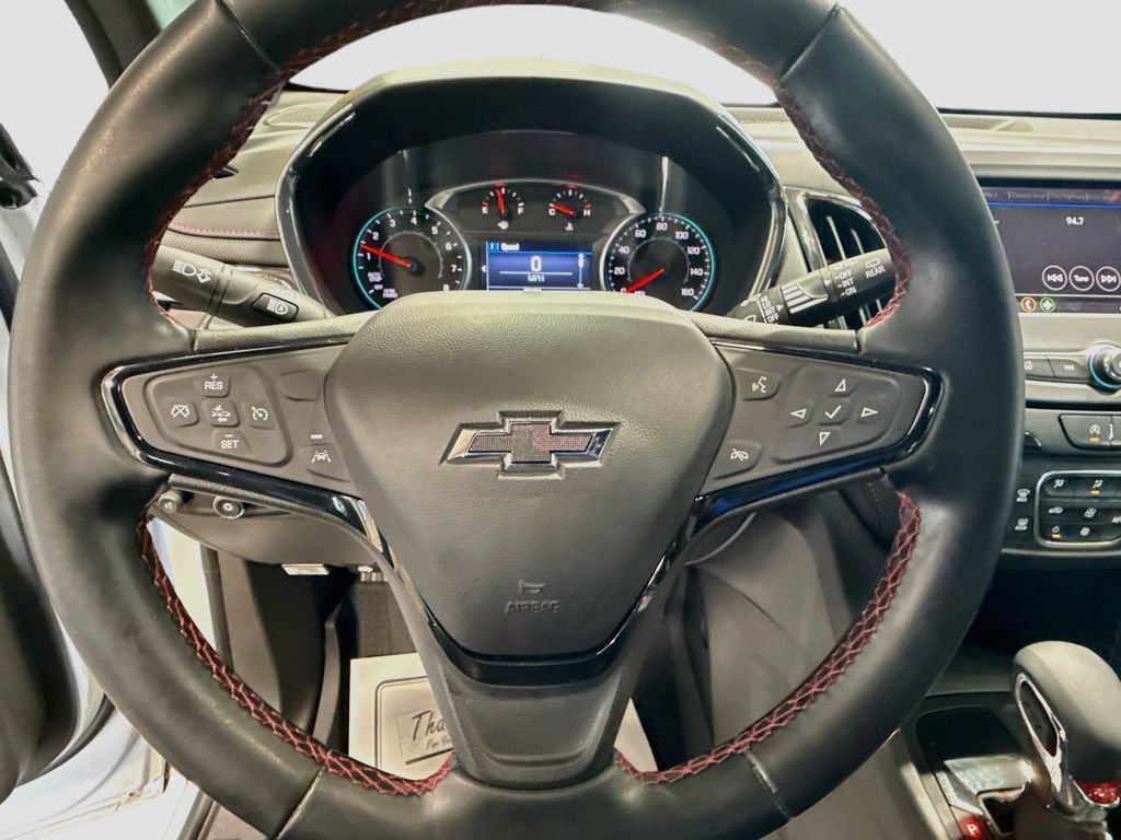 Used 2024 Chevrolet Equinox RS w/ LPO, Floor Liner Package FWD image 11
