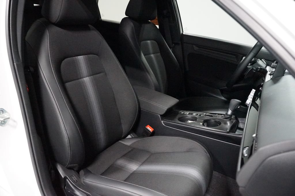 Used 2025 Honda Civic Sport image 25