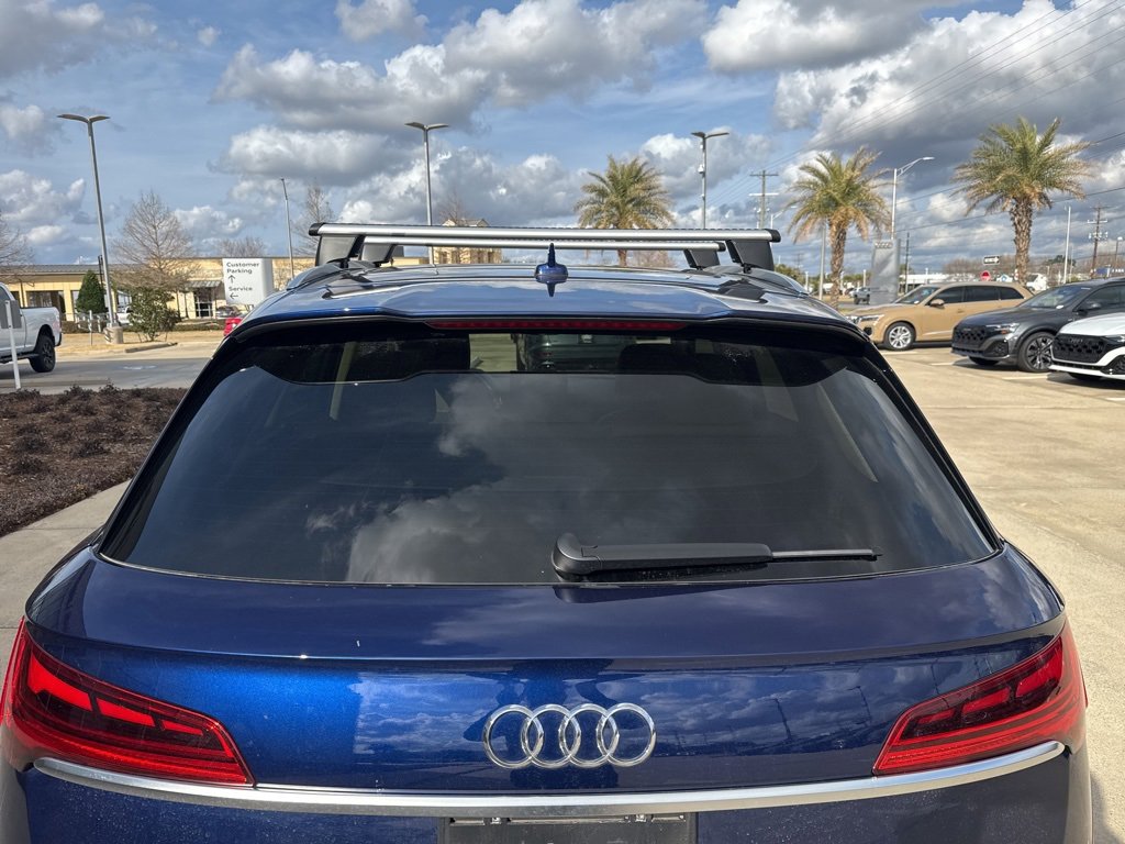 Used 2023 Audi Q5 2.0T Premium w/ Convenience Package image 3