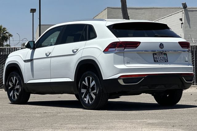 Used 2023 Volkswagen Atlas Cross Sport SE AWD/4WD image 6