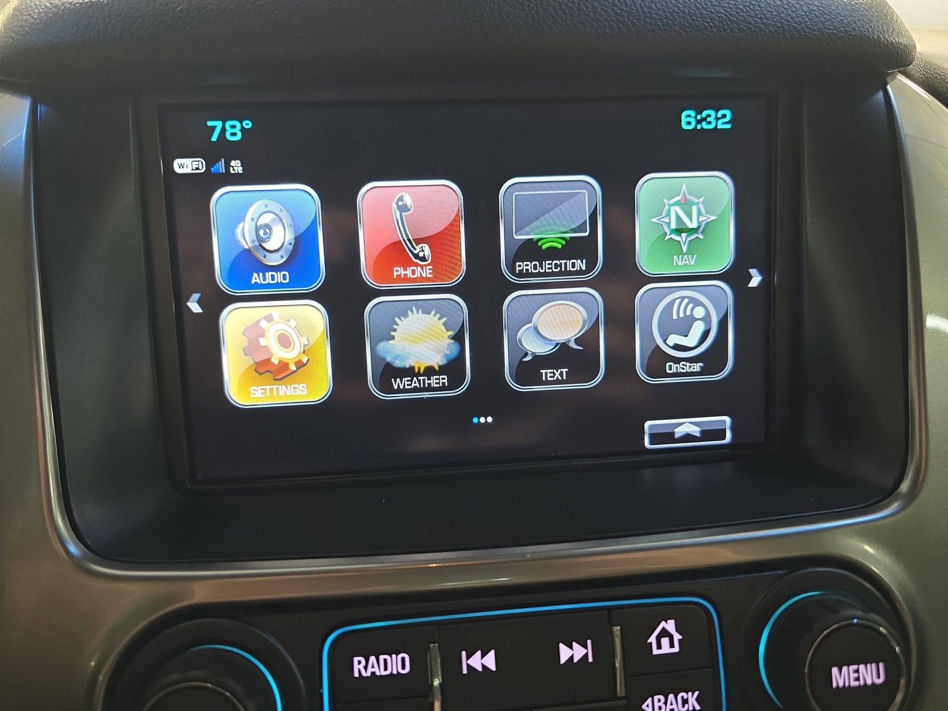 Used 2017 Chevrolet Suburban Premier RWD image 20