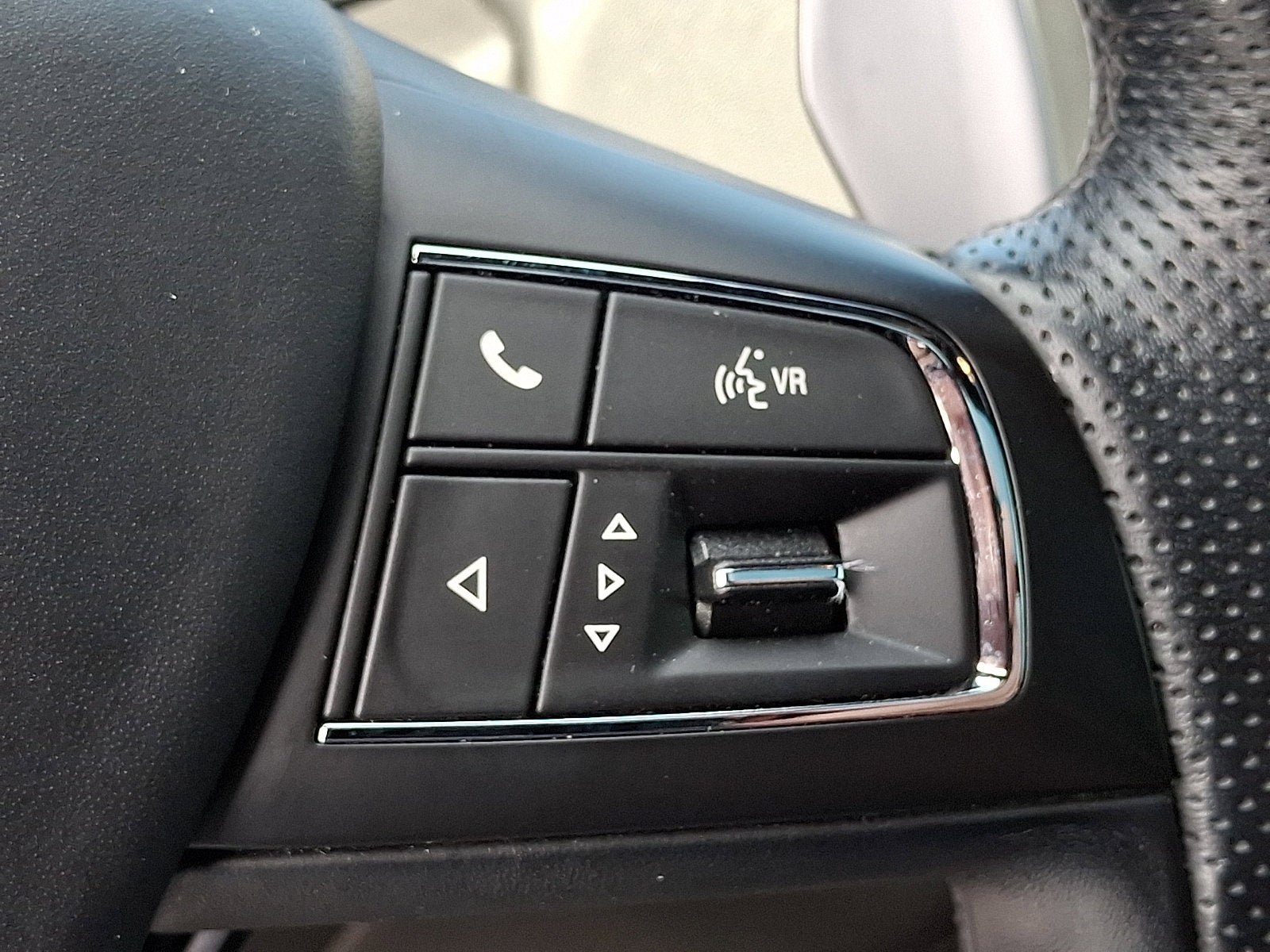 Used 2022 Maserati Levante F Tributo AWD/4WD image 24
