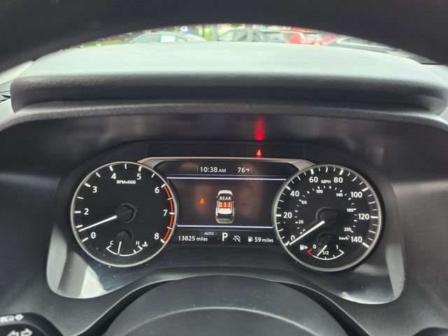 Used 2024 Nissan Rogue S AWD/4WD image 10