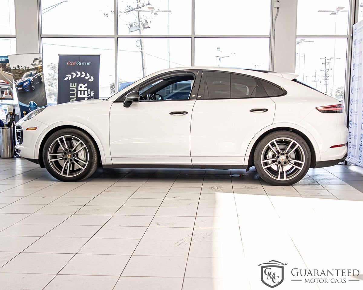 Used 2023 Porsche Cayenne Turbo AWD/4WD image 7