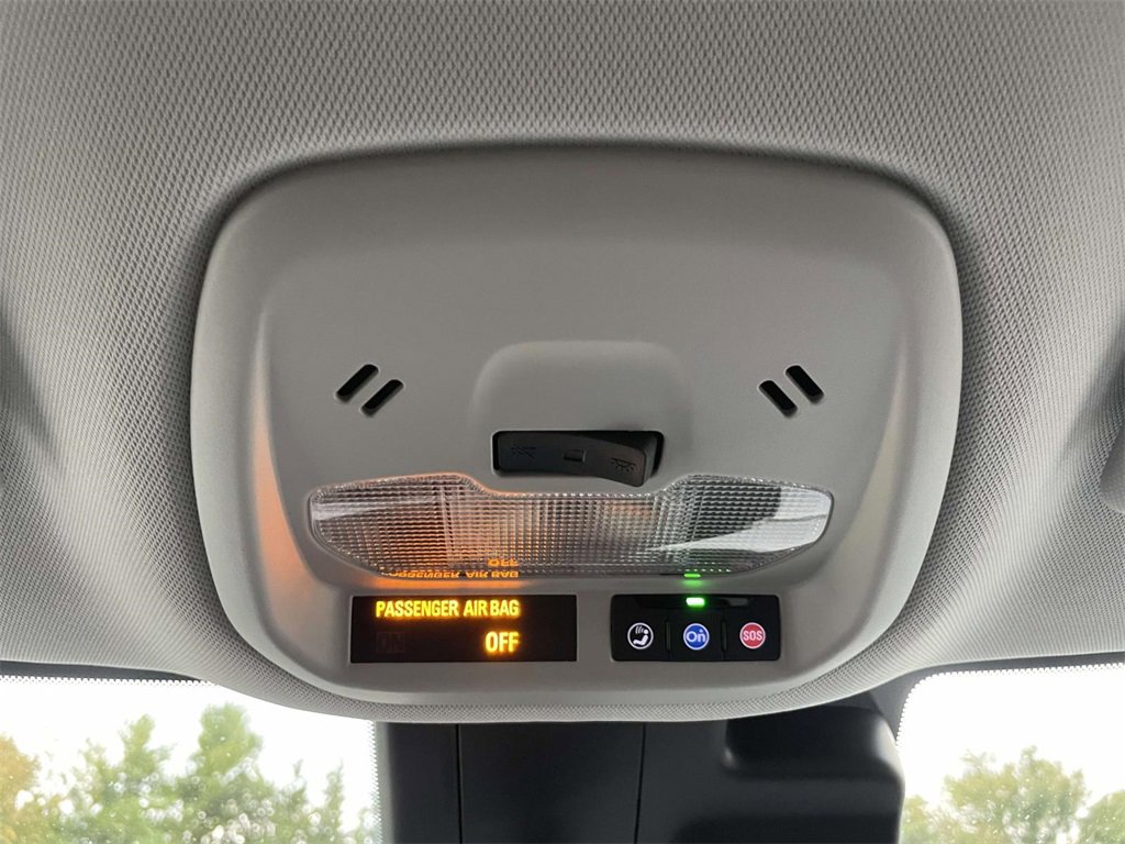 Used 2025 Chevrolet Trax LS w/ LS Convenience Package image 30