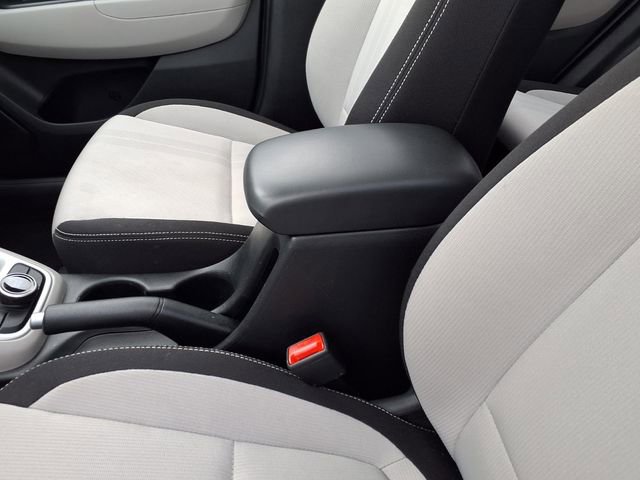 Used 2025 Hyundai Venue SEL FWD image 64