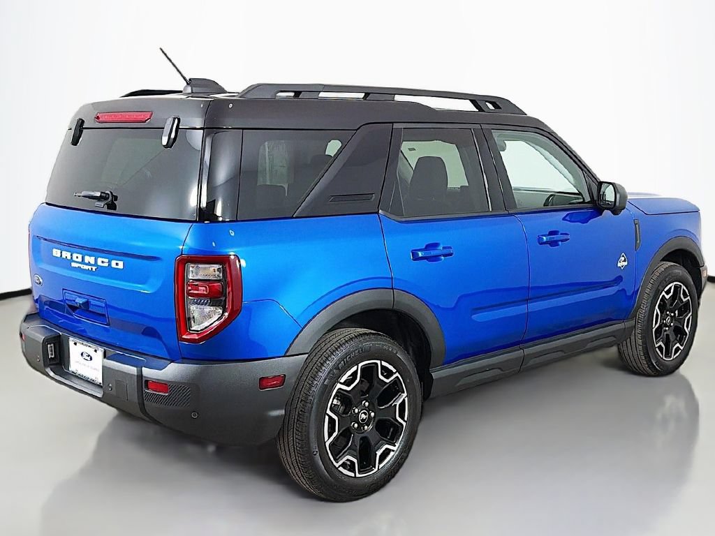 Used 2025 Ford Bronco Sport Outer Banks w/ Outer Banks Tech Package+ AWD/4WD image 13
