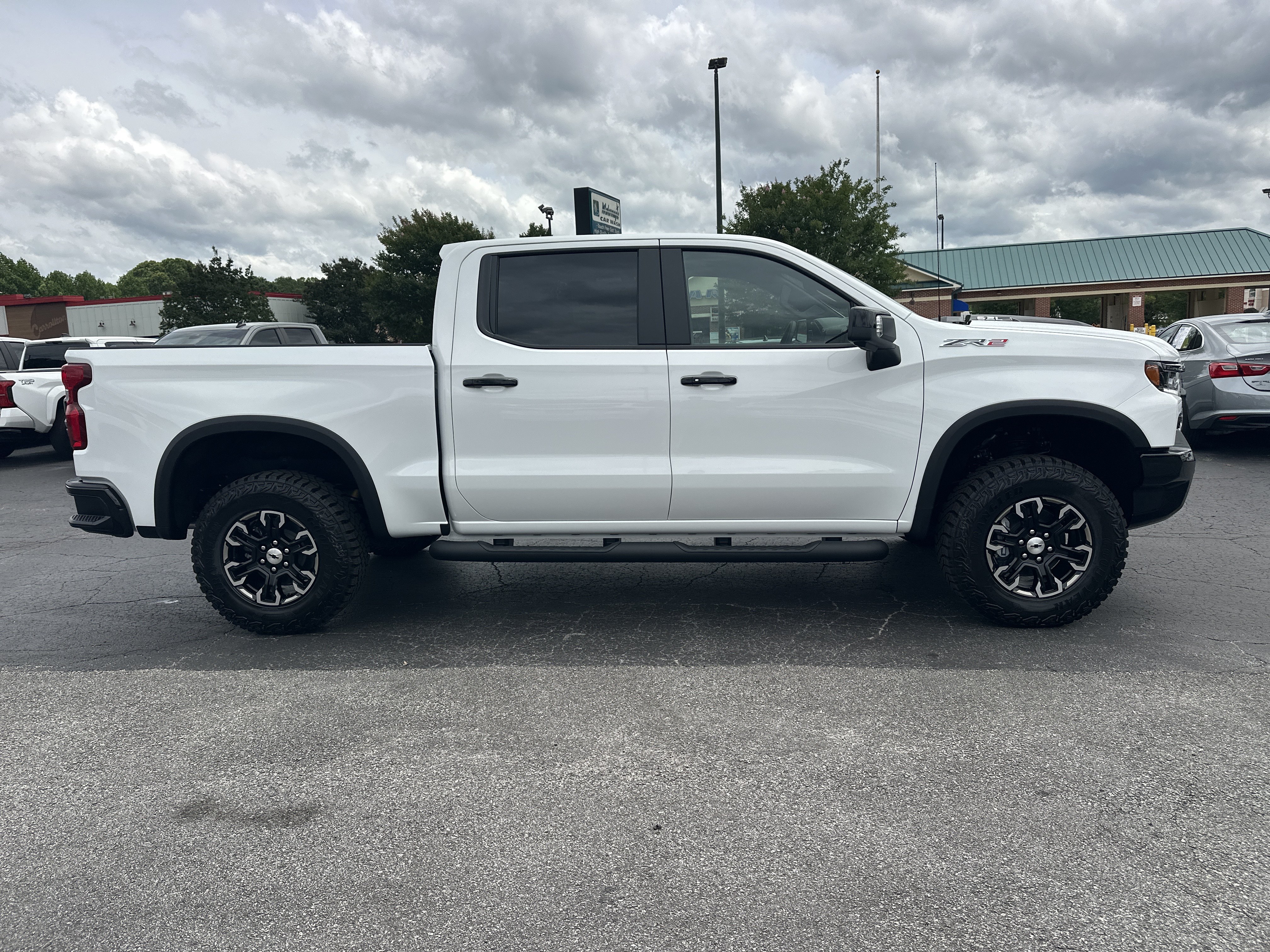 New 2026 Chevrolet Silverado 1500 ZR2 AWD/4WD image 10