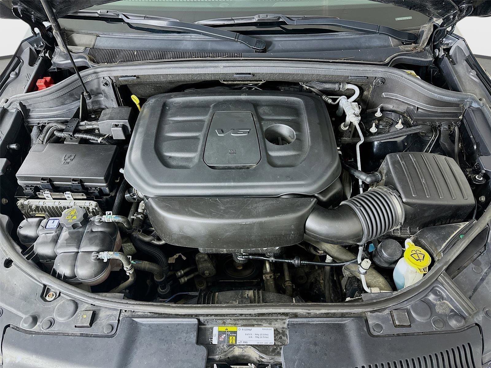 Used 2021 Dodge Durango SXT image 33