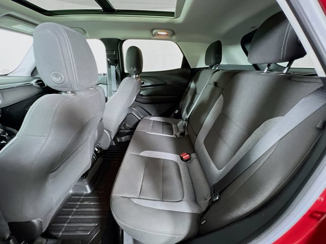 Used 2024 Chevrolet TrailBlazer LT w/ Convenience Package FWD image 23