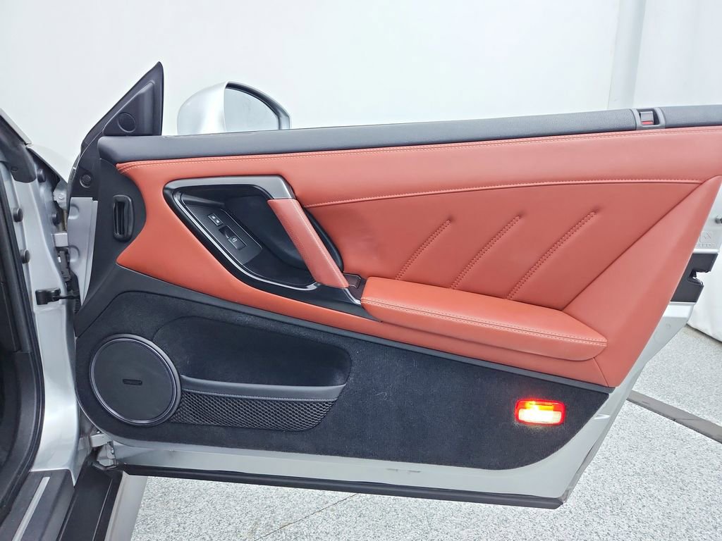Used 2015 Nissan GT-R Premium image 35