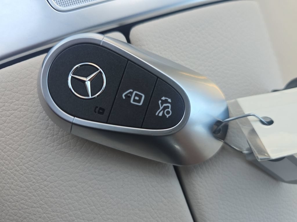 New 2026 Mercedes-Benz CLE 300 4MATIC Cabriolet image 8