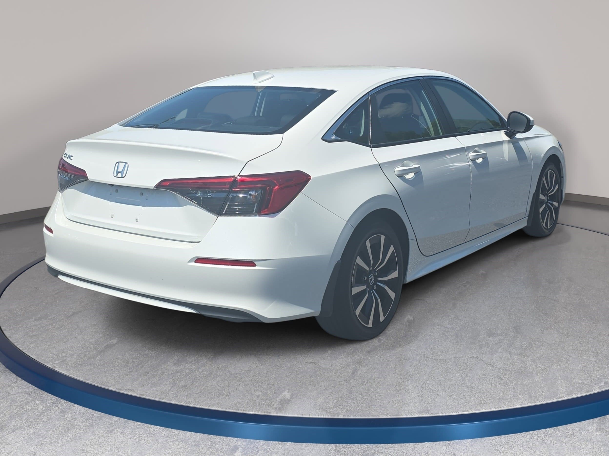 Used 2024 Honda Civic EX image 5