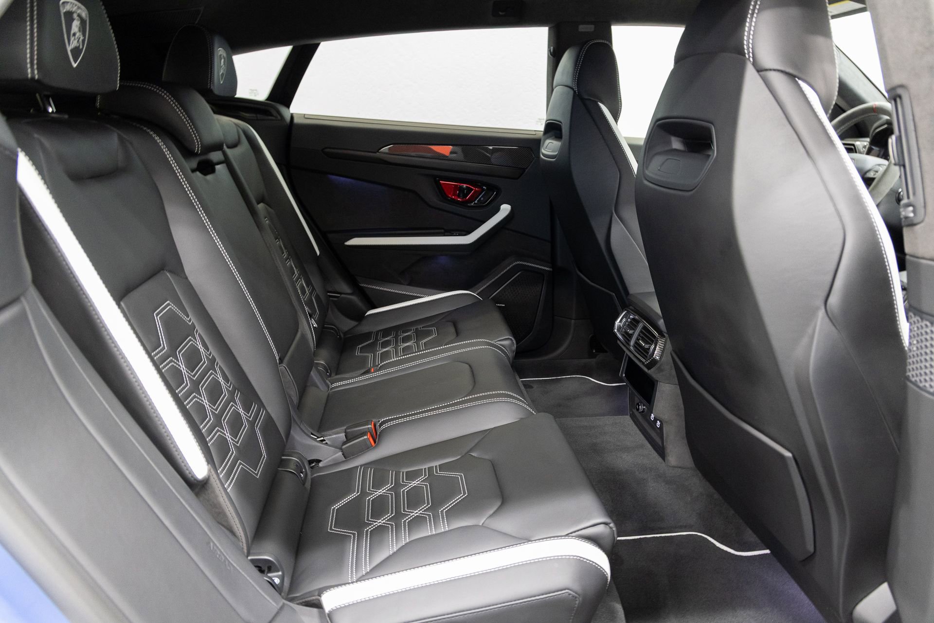 Used 2025 Lamborghini Urus SE image 15