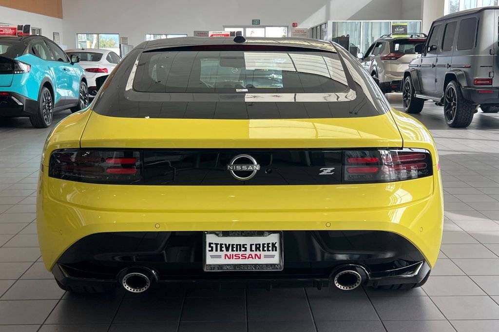 Used 2024 Nissan Z Sport w/ Floor Mat Package image 4