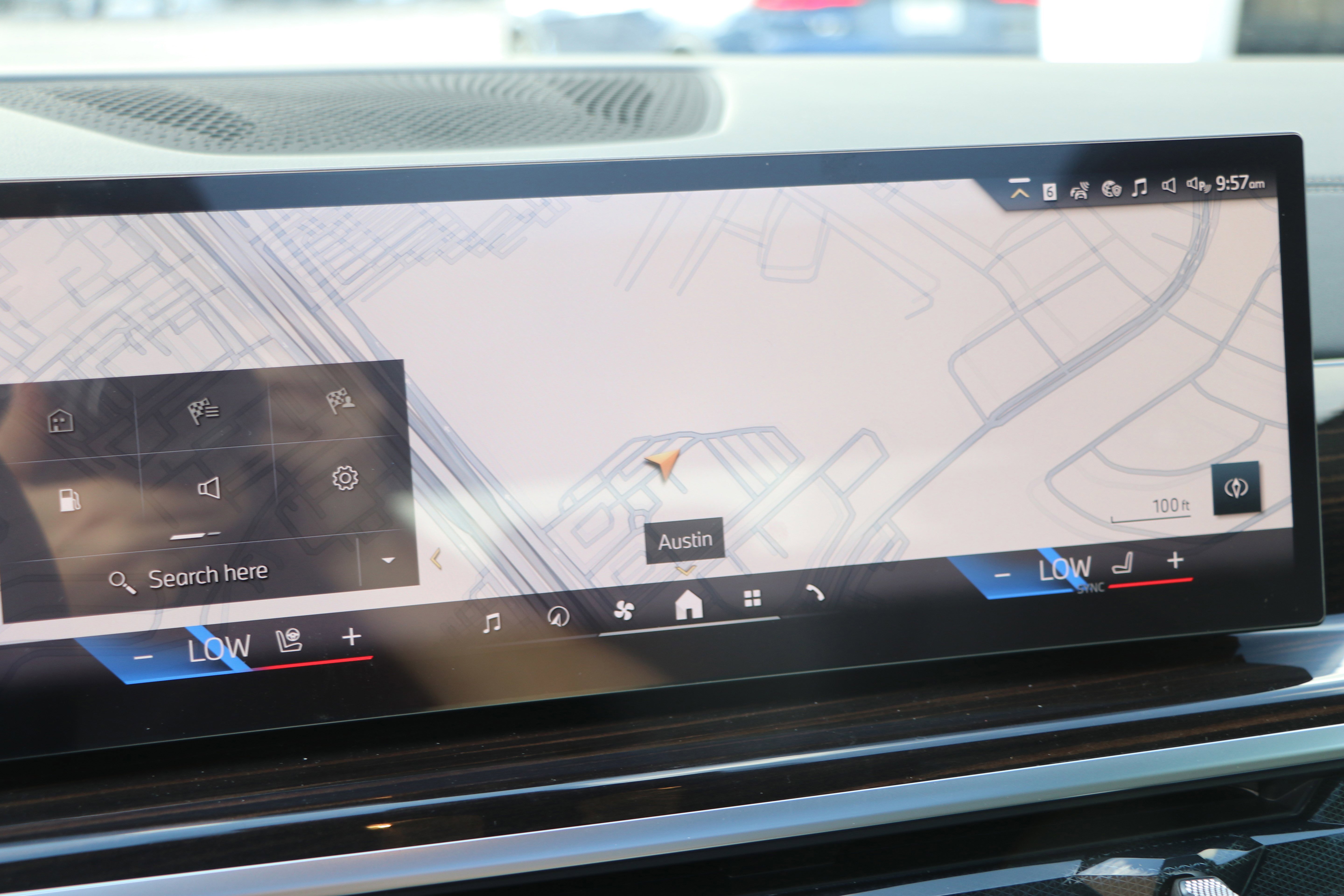 Used 2026 BMW X5 xDrive50e w/ Parking Assistance Package image 22