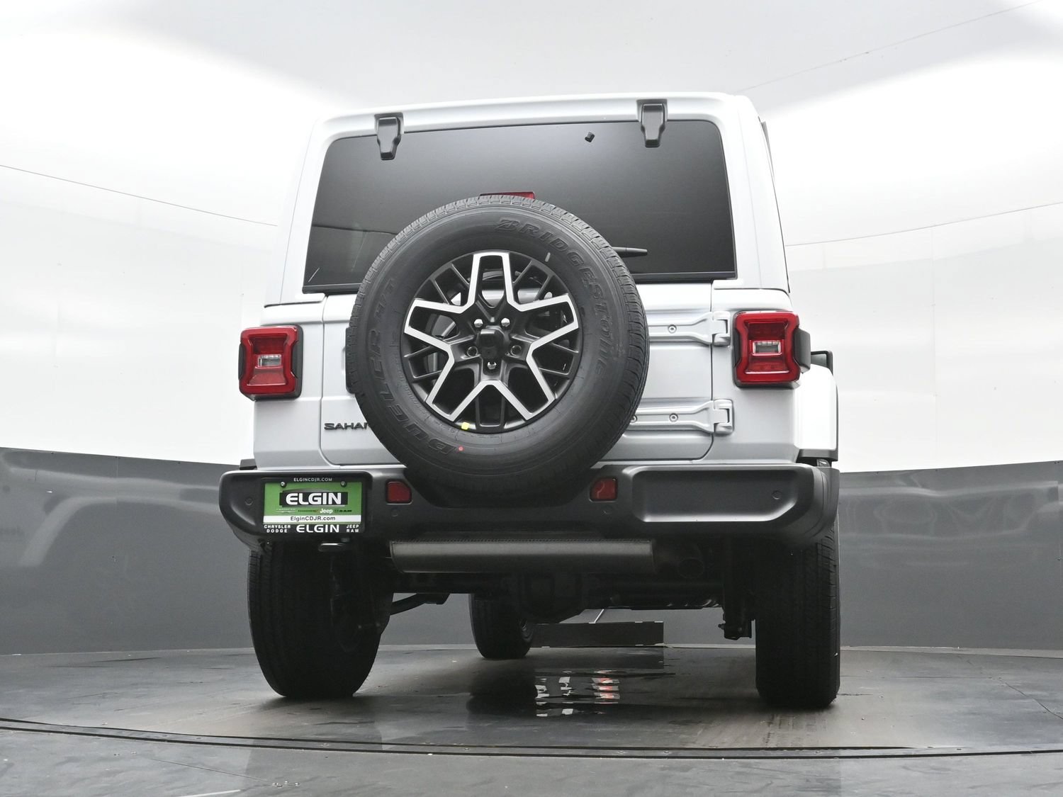 New 2027 Jeep Wrangler Unlimited Sahara AWD/4WD image 17