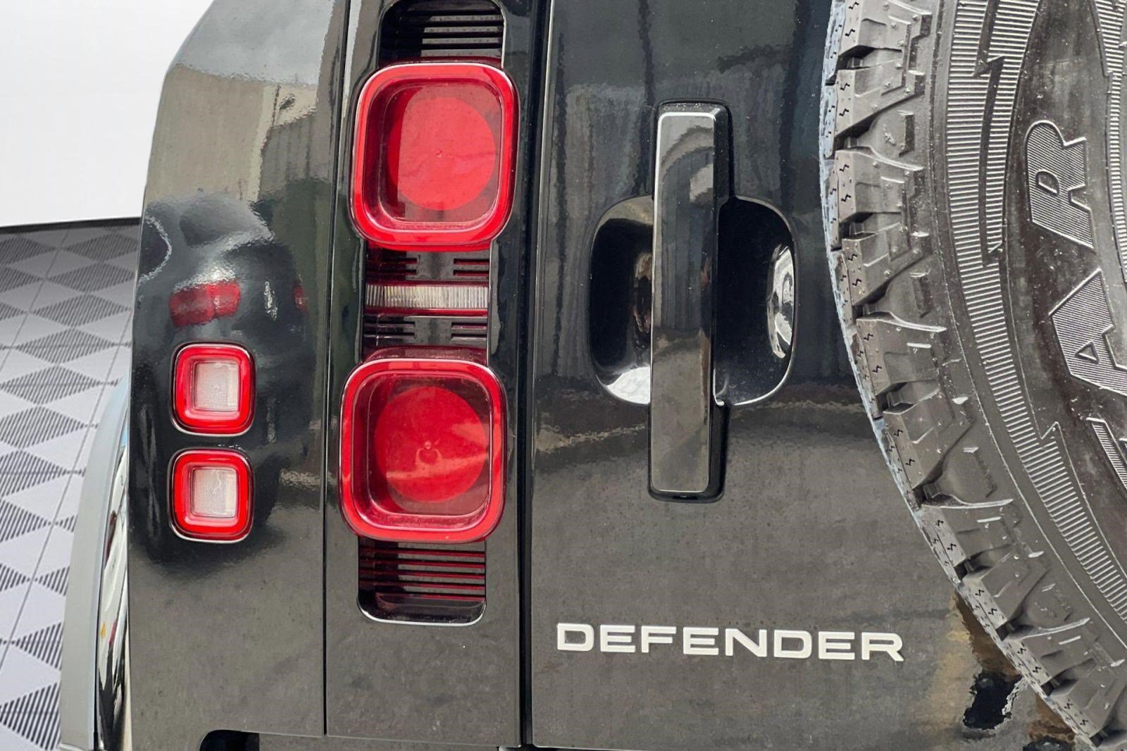 Certified 2024 Land Rover Defender 110 S AWD/4WD image 12