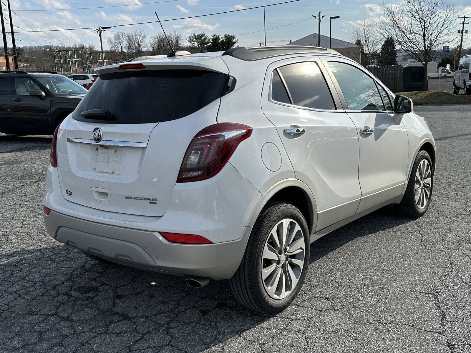 Used 2020 Buick Encore Preferred image 8