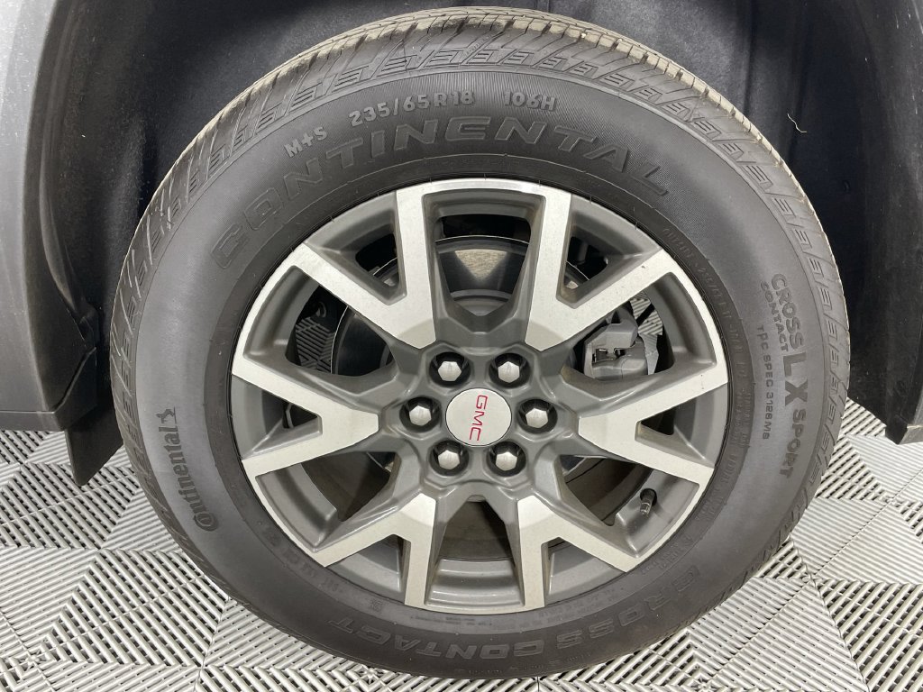 Used 2021 GMC Acadia SLE FWD image 32
