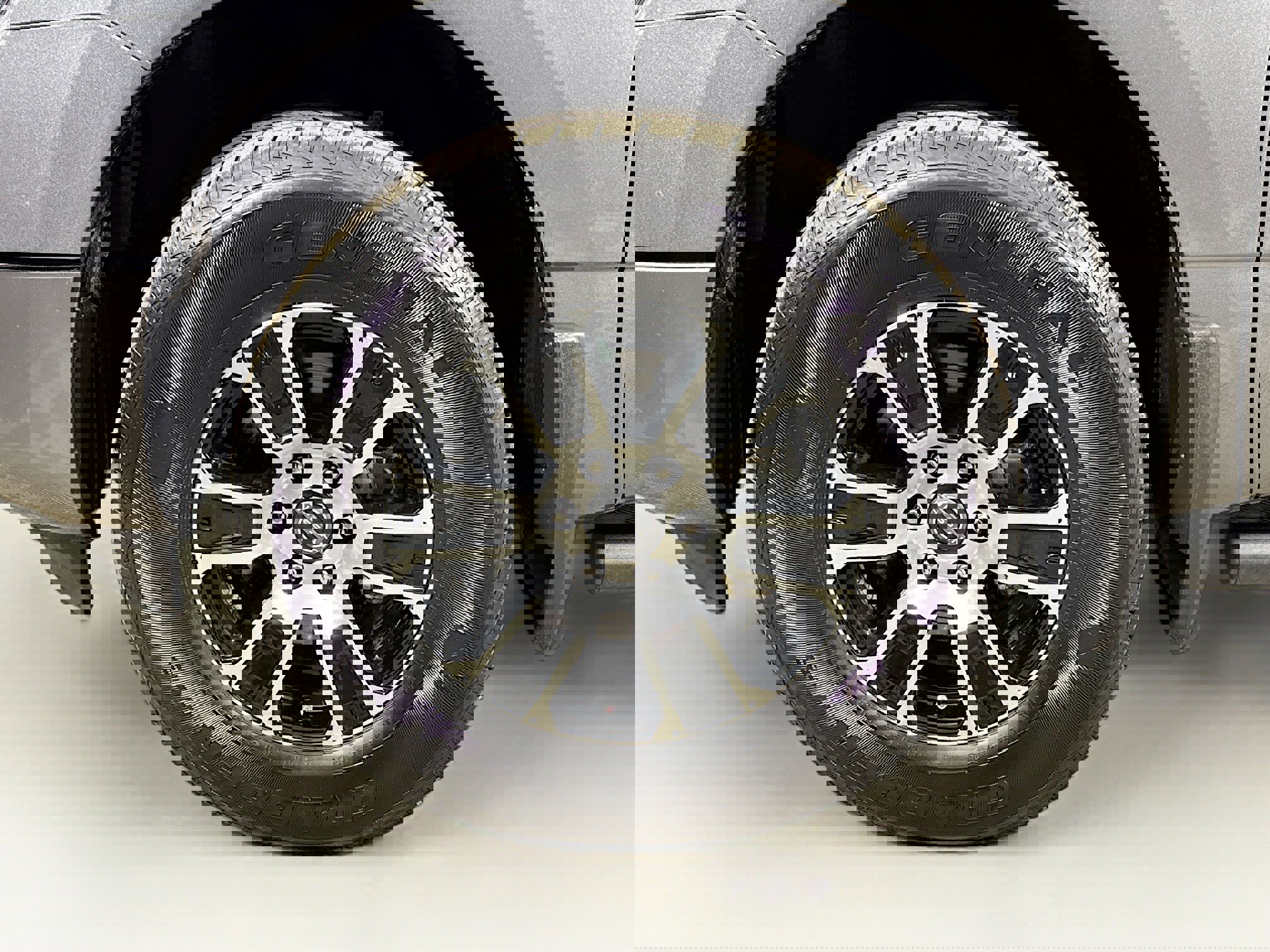 Used 2024 Nissan Titan SV w/ SV Convenience Package image 26