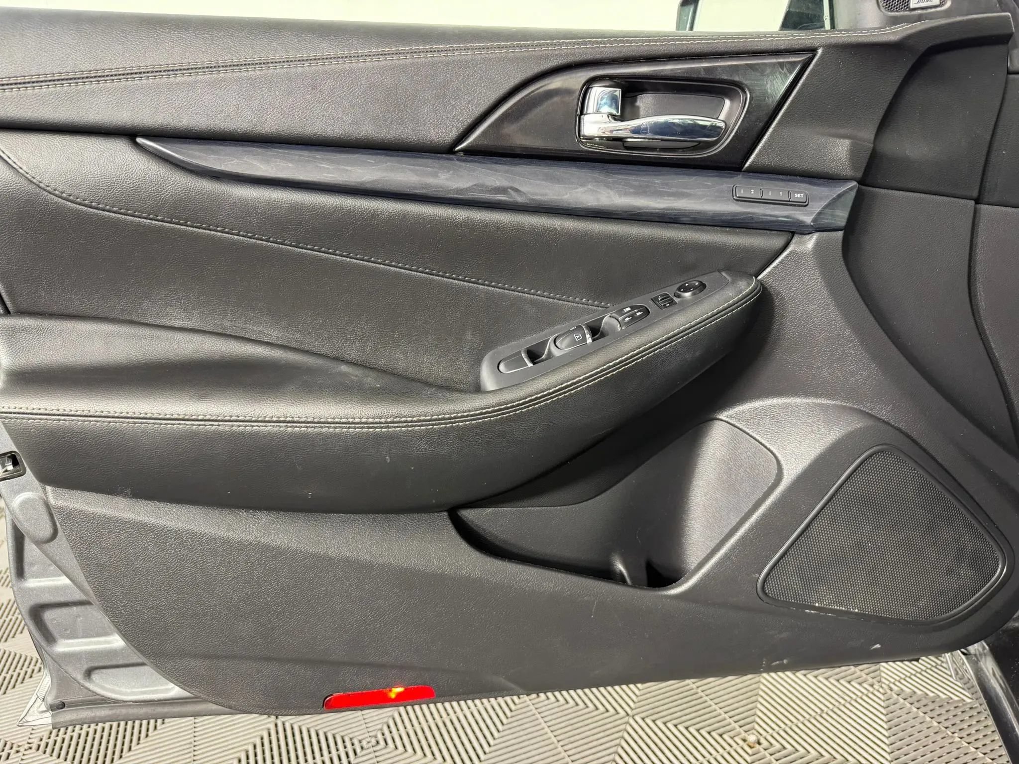 Used 2022 Nissan Maxima Platinum w/ Sport Mat Group FWD image 39
