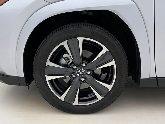 Used 2025 Lexus UX 300h AWD w/ Accessory Package (Z1) image 26