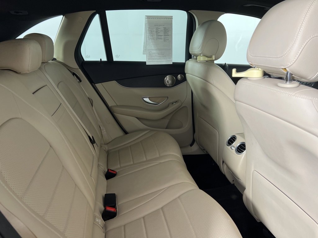 Used 2021 Mercedes-Benz GLC 300 4MATIC image 13