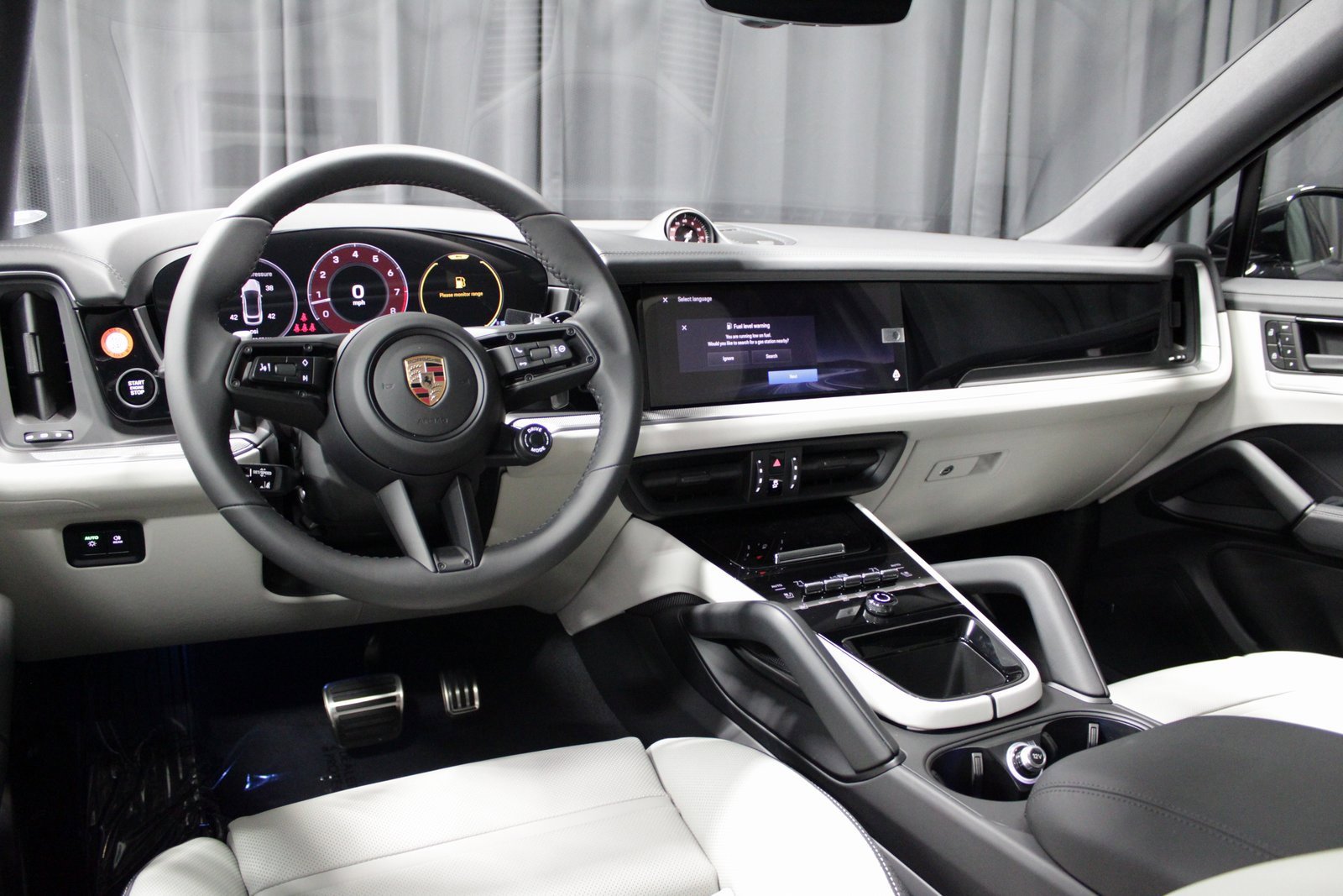 New 2026 Porsche Cayenne S image 4