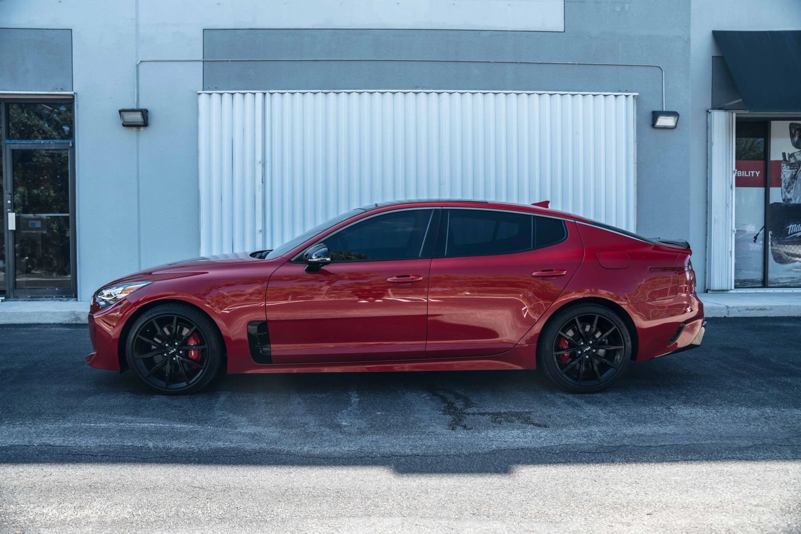 Used 2023 Kia Stinger GT2 w/ Option Group 015 RWD image 5