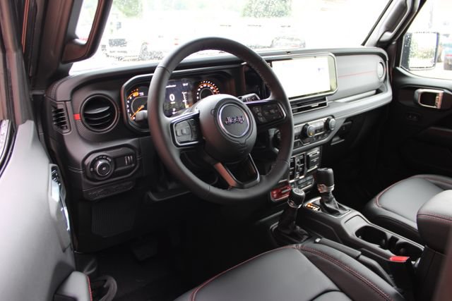New 2027 Jeep Wrangler Unlimited Rubicon AWD/4WD image 18