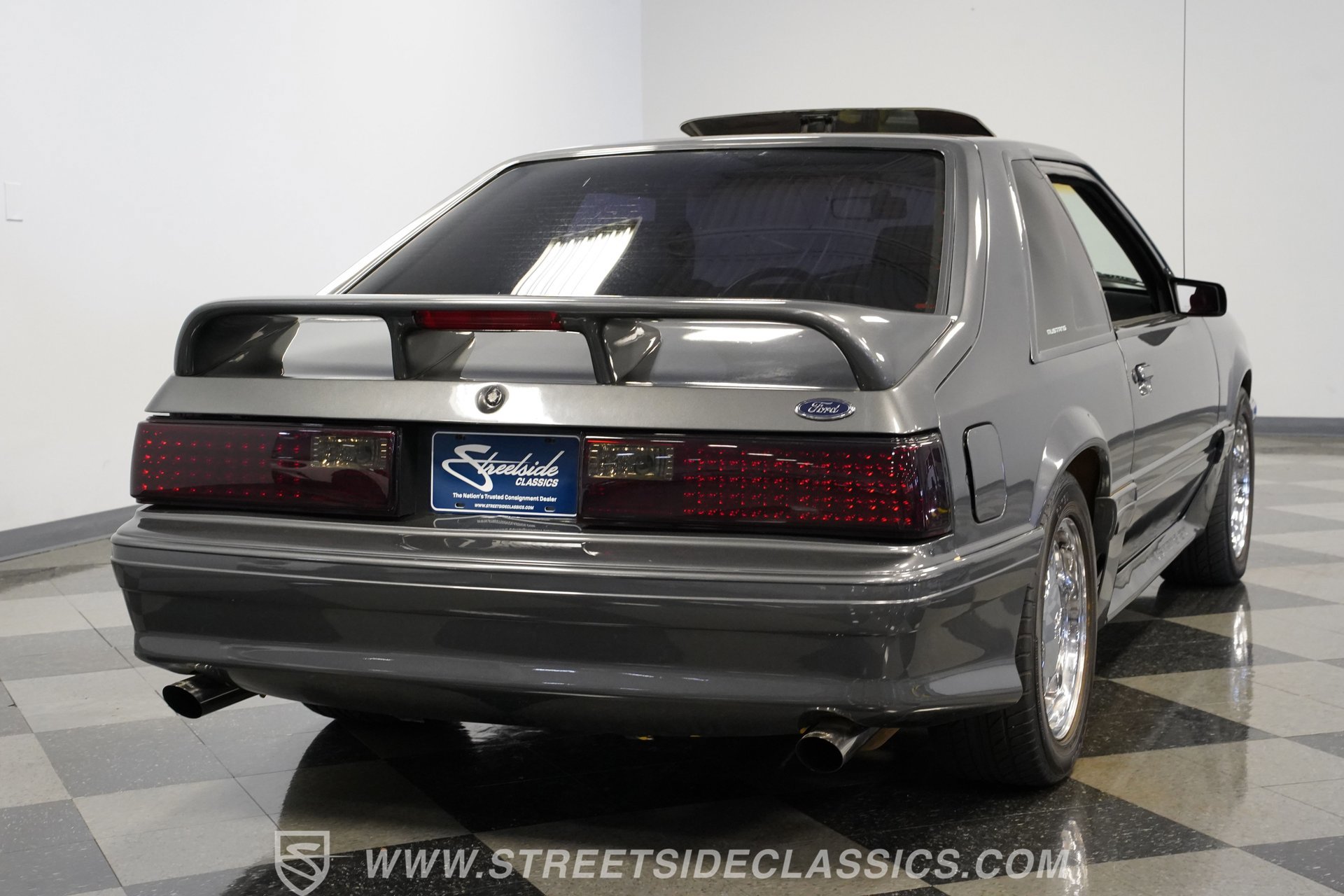 Used 1987 Ford Mustang GT RWD image 12