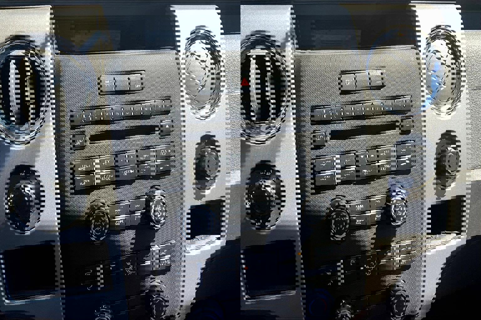 Used 2012 Ford F150 XLT w/ XLT Convenience Pkg image 16