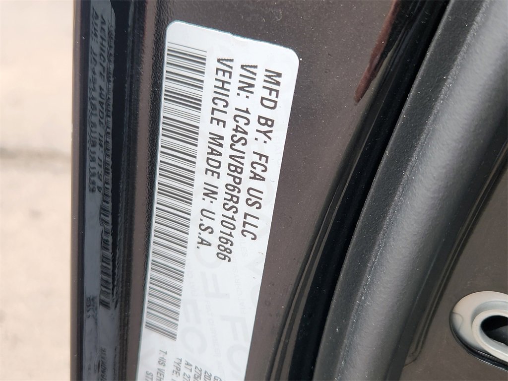 Used 2024 Jeep Wagoneer Series II w/ Flexible Seating Group image 32