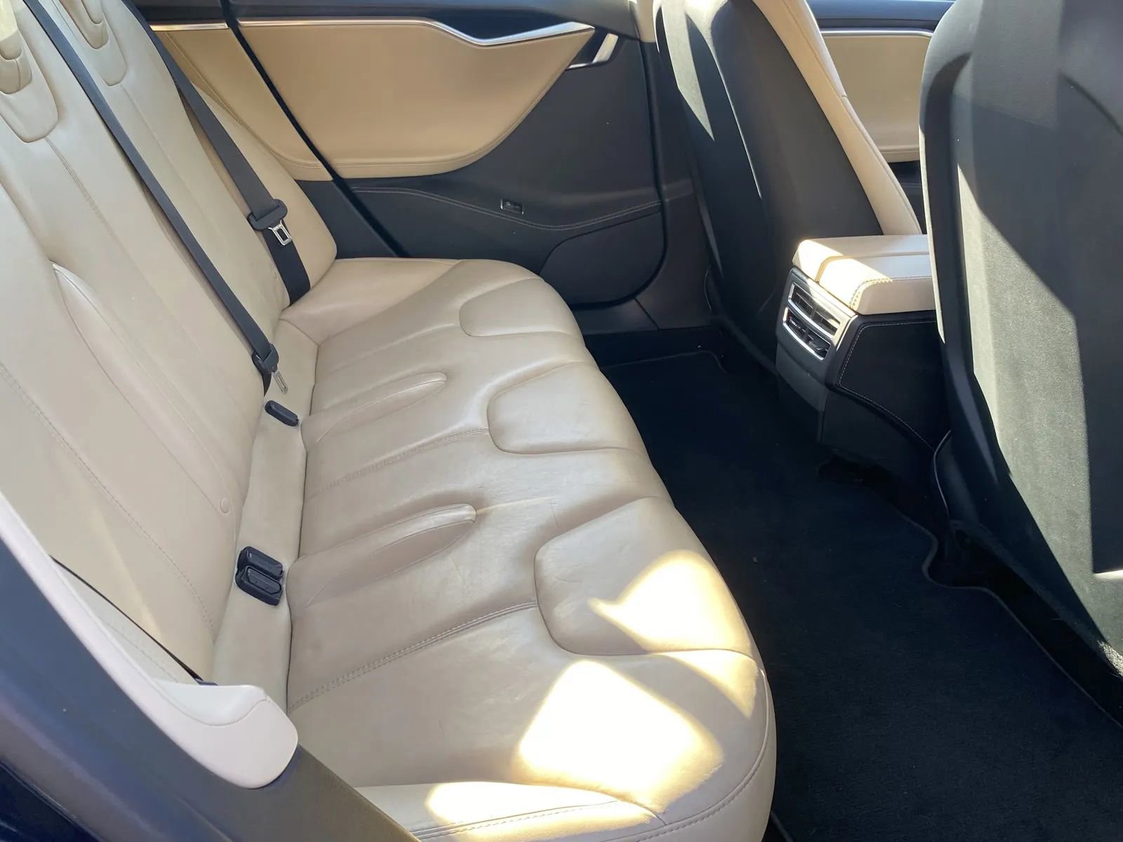 Used 2014 Tesla Model S P85 RWD image 7