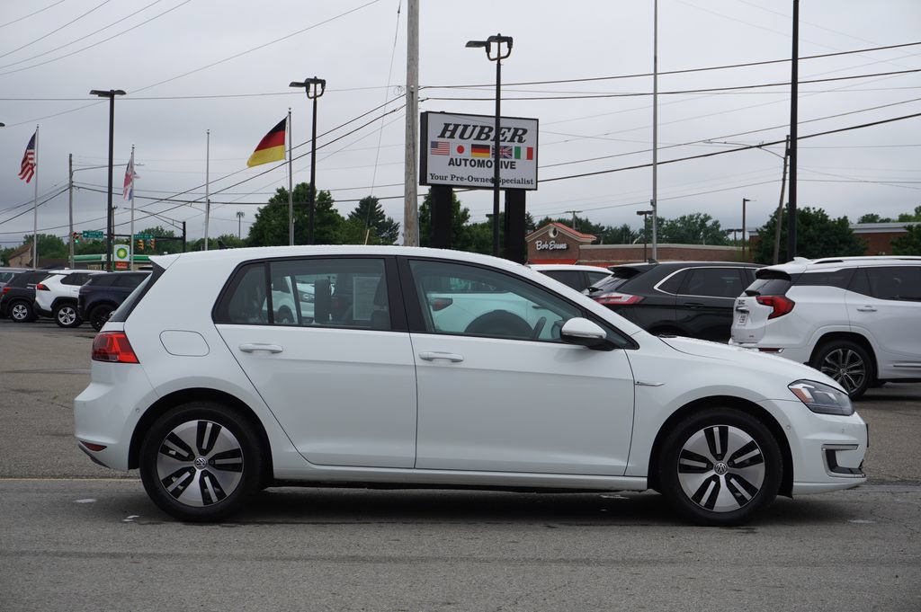 Used 2016 Volkswagen e-Golf SEL Premium w/ Driver Assistance Package FWD image 8