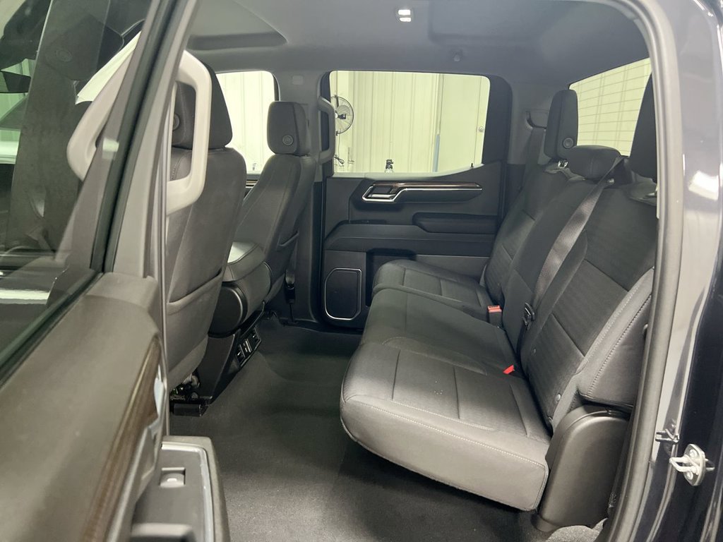 Used 2023 Chevrolet Silverado 1500 LT AWD/4WD image 23