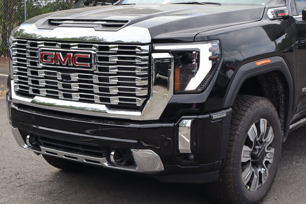 New 2026 GMC Sierra 2500 Denali w/ Denali Reserve Package image 4
