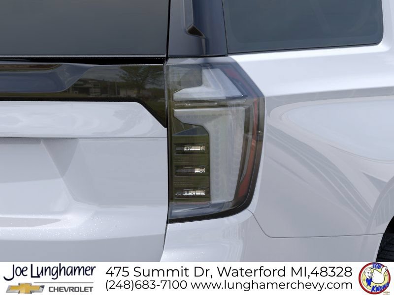 New 2026 Chevrolet Suburban High Country AWD/4WD image 11